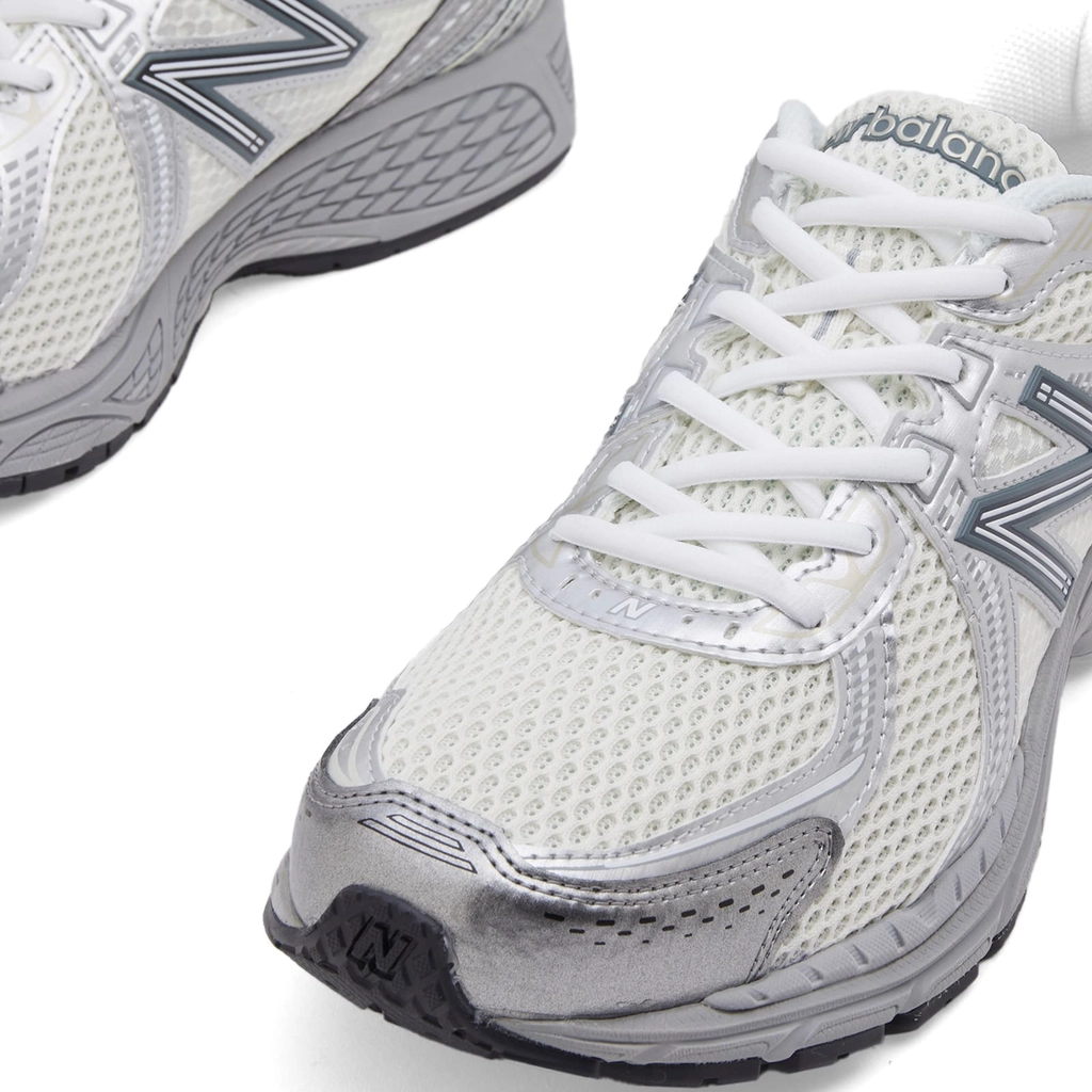 New Balance 860v2 Silver
